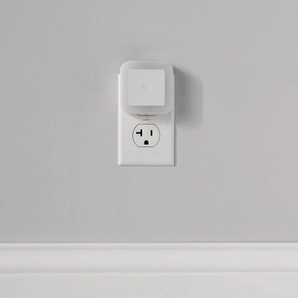 Adjustable White LED Plug-In White Night Light With Automatic Dusk To Dawn 7 Adjustable White LED Plug-In White Night Light With Automatic Dusk To Dawn - Image 5