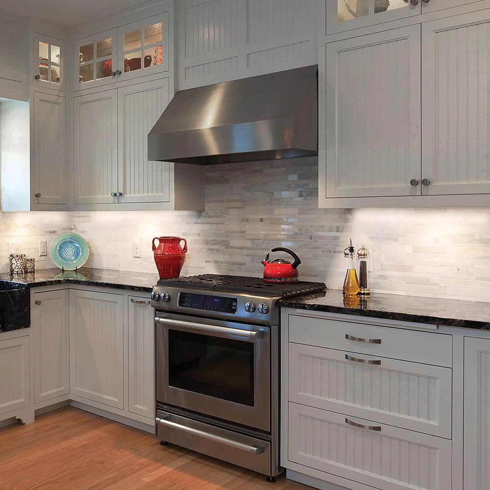 42 In. Linkable LED Beam Adjustable Under Cabinet Strip Light Plug In or Direct Wire 1500 Lumens 3000K Dimmable (5-Pack) 14 42 In. Linkable LED Beam Adjustable Under Cabinet Strip Light Plug In or Direct Wire 1500 Lumens 3000K Dimmable (5-Pack) - Image 12