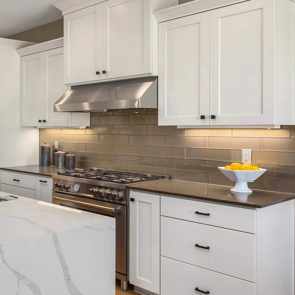 24 In. Hardwire White Integrated LED Undercabinet Light 5CCT 4 24 In. Hardwire White Integrated LED Undercabinet Light 5CCT - Image 2